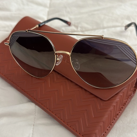 Missoni Sunglasses w/ Case - Picture 3 of 5